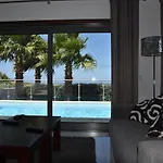 Exclusieve Met Zeezicht En Privézwembad In Atalaia *